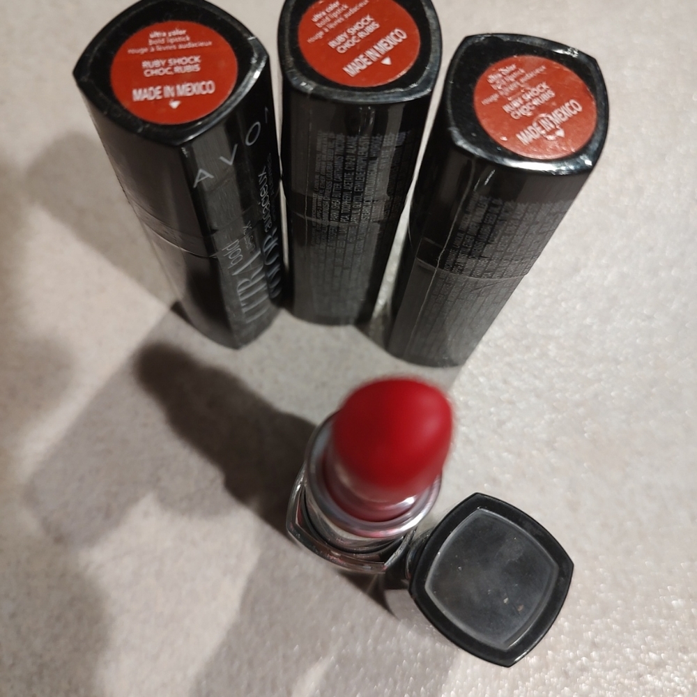 Lot of 4 Ruby Shock Red Ultra Color Bold Lipstick Avon Lipstick unisex Makeup